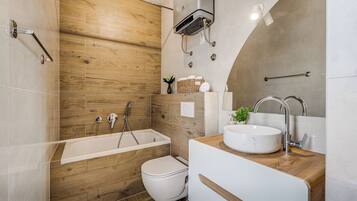 Luxury Villa, Pool View | Bathroom | Free toiletries, soap, shampoo, toilet paper