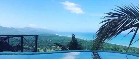 12 outdoor pools