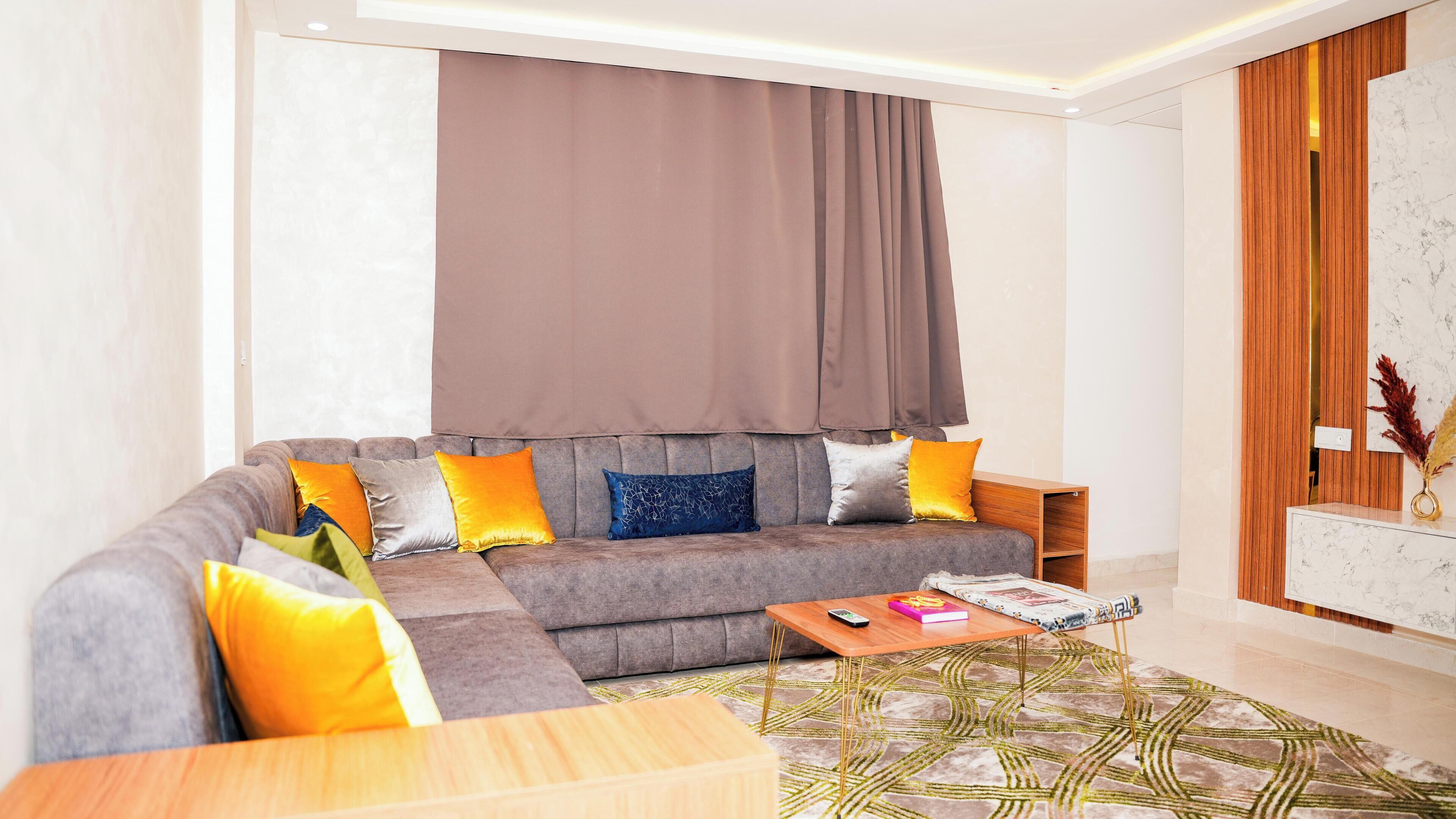 Deluxe Condo, Balcony, Desert View | Living area