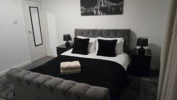 Desk, iron/ironing board, WiFi (free), bed sheets