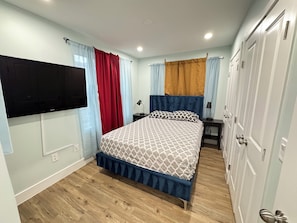 Ferros/tábuas de passar roupa, Wi-Fi, roupa de cama