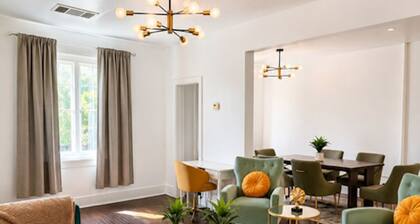 Spacious 3-bedroom apartment on East Jefferson near Downtown