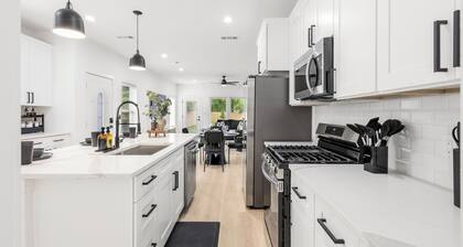 FIFA Ready! Newly Renovated 3BR Home Near Downtown Dallas