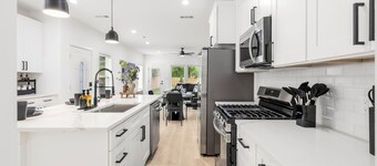 FIFA Ready! Newly Renovated 3BR Home Near Downtown Dallas