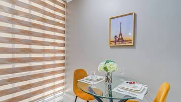 Apartment, 1 Schlafzimmer | Speisen
