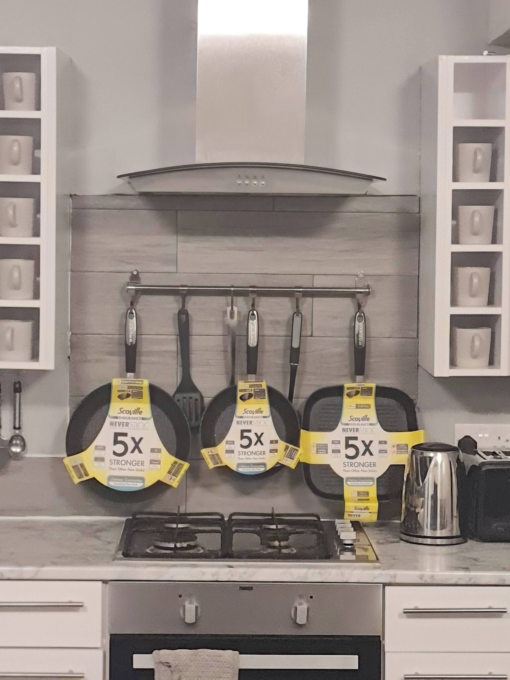 House, 4 Bedrooms | Private kitchen