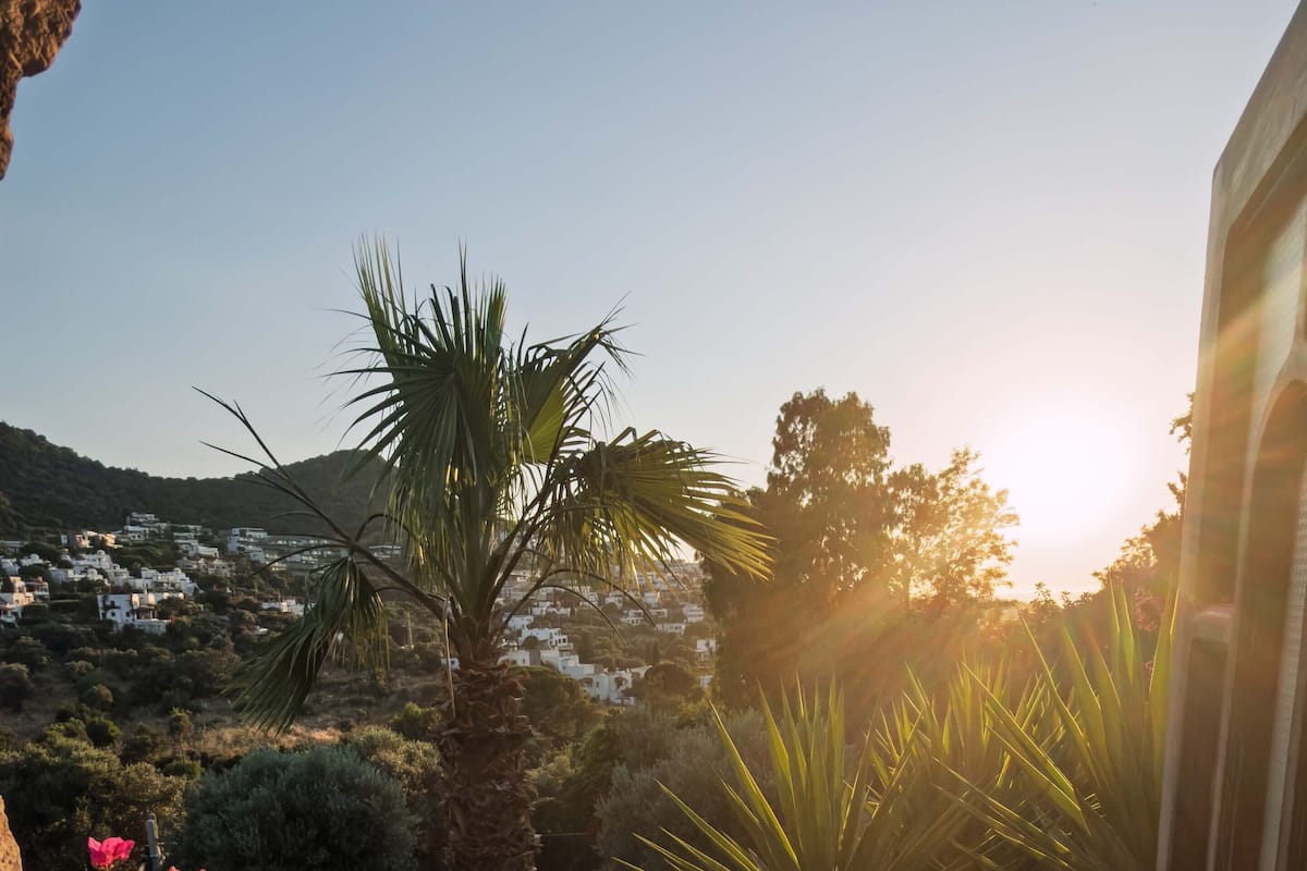 Villa Prestigio, vista a la bahía, torre | Vista al jardín
