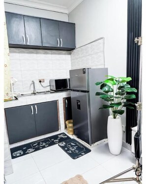 Private kitchen - Dainty Homes - Kisaasi Kyanja (Kampala)