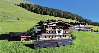 House Windegg, vacation apartment in Hintertux