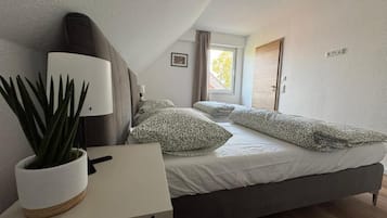 2 Schlafzimmer, Bügeleisen/Bügelbrett, Internetzugang, Bettwäsche