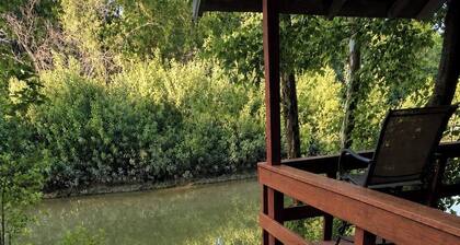 White River Cabin - Private
Dock & Wildlife