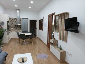 Dining - Vrbo Property (La Orotava)