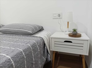 Iron/ironing board, travel cot, free WiFi, bed sheets - Vrbo Property (La Orotava)