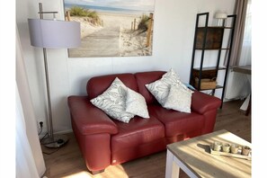 Unclassified image, 3 of 18, button - Modern 4-person chalet in Zeeland – quiet location near Domburg and Middelburg (Serooskerke)