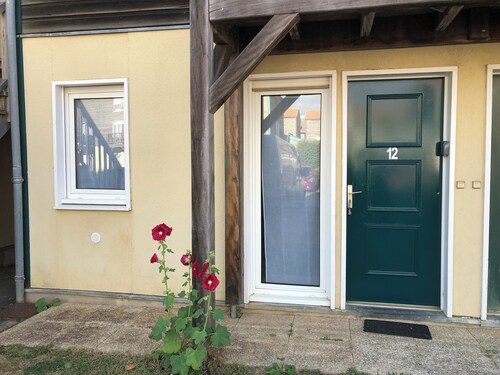 Cozy studio in Les Minimes, 1 km from the harbor and the beach