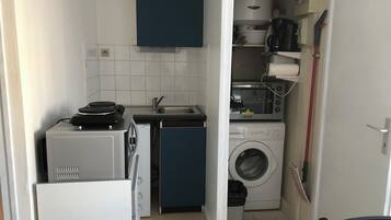 茶具/咖啡用具、冰箱、微波炉、烤箱