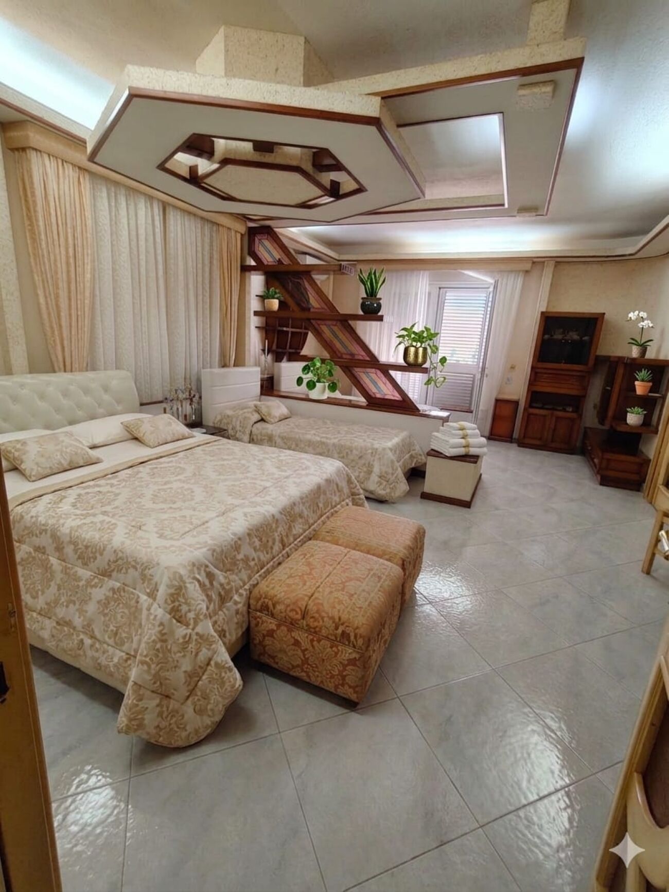 4 Schlafzimmer, Bügeleisen/Bügelbrett, Internetzugang, Bettwäsche