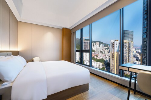 YEENFON HOTEL