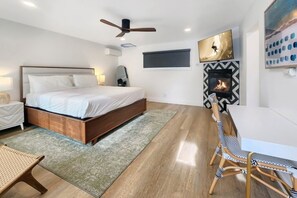 Deluxe Single Room, 1 King Bed, Kitchen | Free WiFi - Beach House Inn (Santa Barbara)