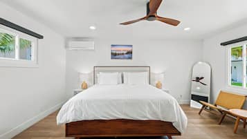 Deluxe Single Room, 1 King Bed, Kitchen | Free WiFi, bed sheets