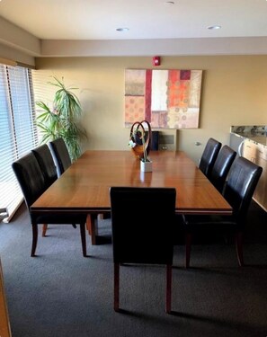 Dining - 1 BR/1 Bath Condo with sleeper sofa. Full Kitchen-less than 1 mile to the Lifts (Park City)