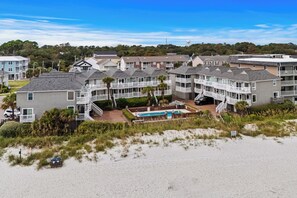 Exterior - Beachfront 3BR/2BA condo in Surfside Beach that sleeps 7.  Direct Beach access (Surfside Beach)