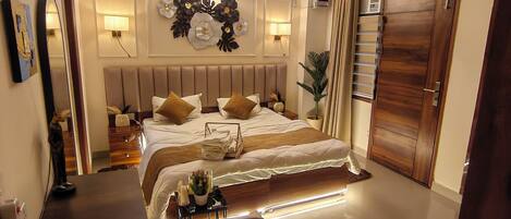 1 bedroom, desk, iron/ironing board, free WiFi