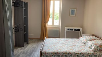 2 camere, ferro/asse da stiro, Wi-Fi gratuito, lenzuola