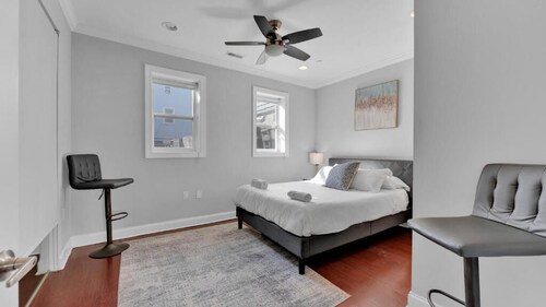 Apartmint at 602 2nd St Philadelphia