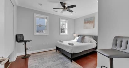 Apartmint at 602 2nd St Philadelphia