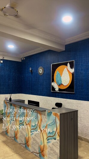 Lobby - Maya Lodge (Accra)