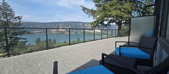 Luxury modern loft. Located on a plateau with stunning views over lakes