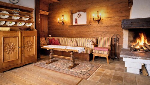 NINA's Chalet – Pool & Sauna Access