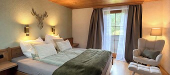 CHALET Naschberg - 5 BR, Terrace & Mountain View
