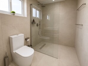 House, Smoking | 3 bedrooms - Gardens Coastal Apartment (Limassol)