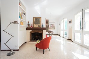 Interior - House with swimming pool 5 minutes from town center (Saint-Rémy-de-Provence)