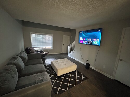  Modern Vinings Loft 1BR Retreat Near The Battery & Atlanta