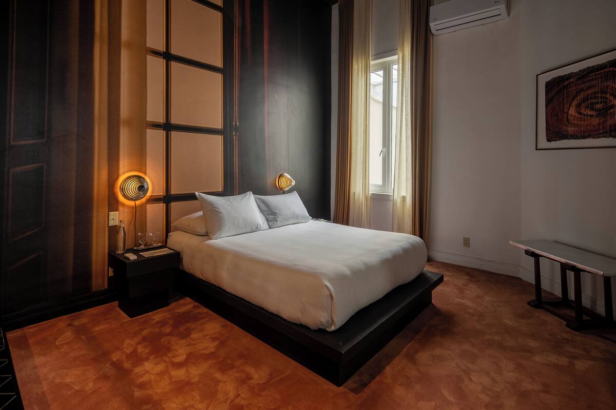 Deluxe Room, Courtyard View | Egyptian cotton sheets, premium bedding, down duvets, memory-foam beds