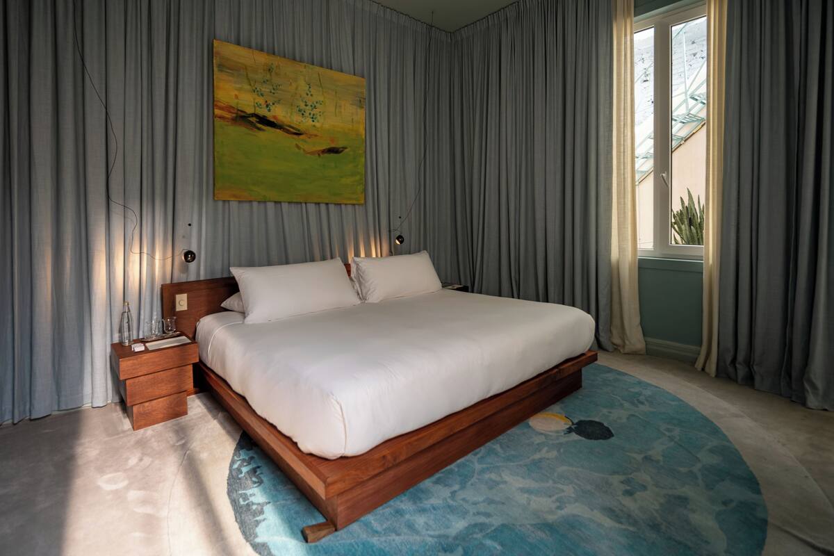 Junior Suite | Egyptian cotton sheets, premium bedding, down duvets, memory-foam beds