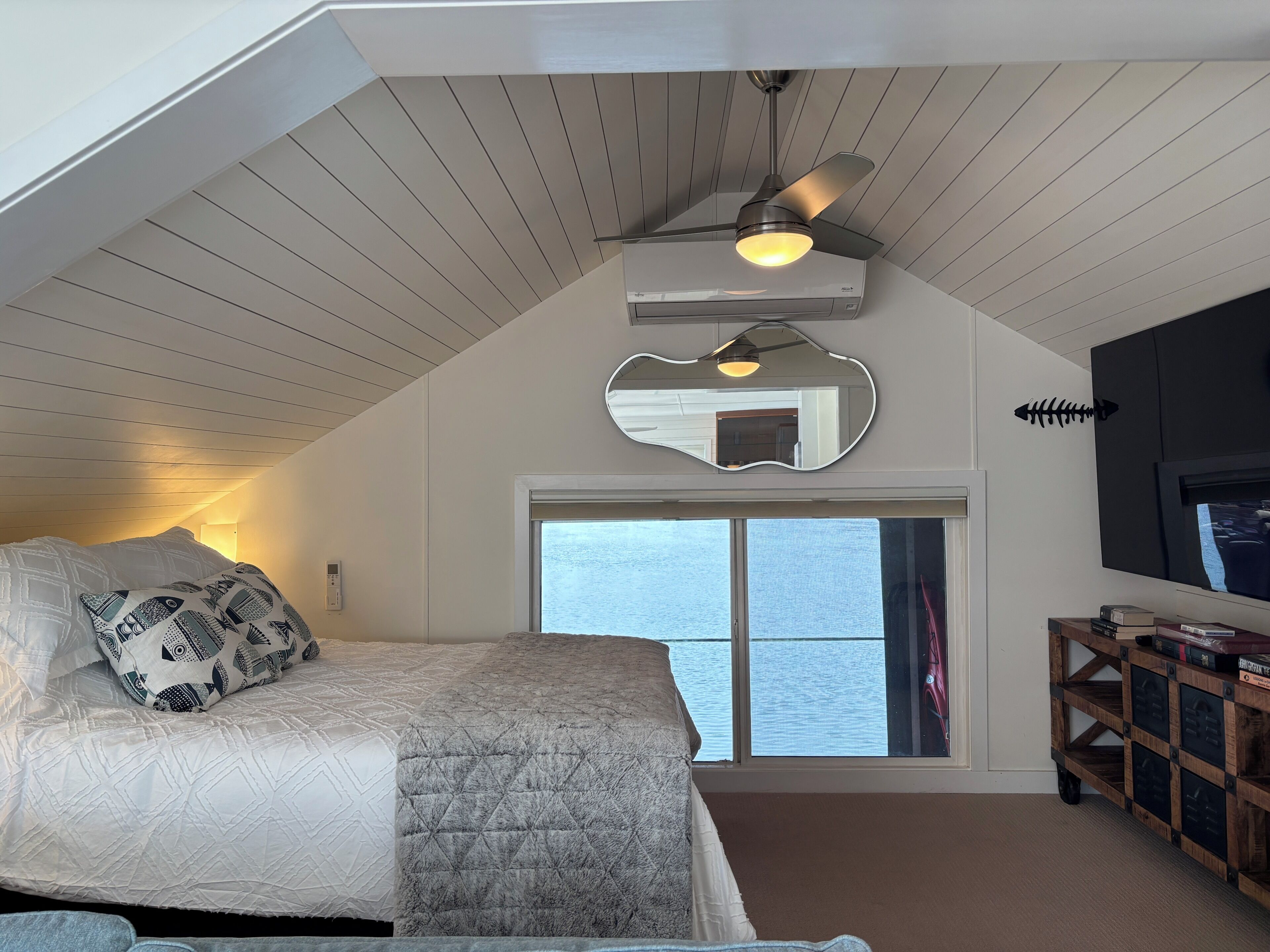 1 dormitorio, escritorio, tabla de planchar con plancha y wifi gratis
