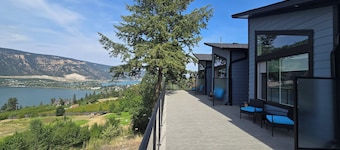 Luxury modern loft. Located on a plateau with stunning views over lakes