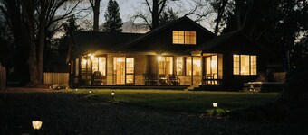 Stillwater Resort - Lakefront Estate with two dwellings, spa pools, SUPs - Sleeps 16