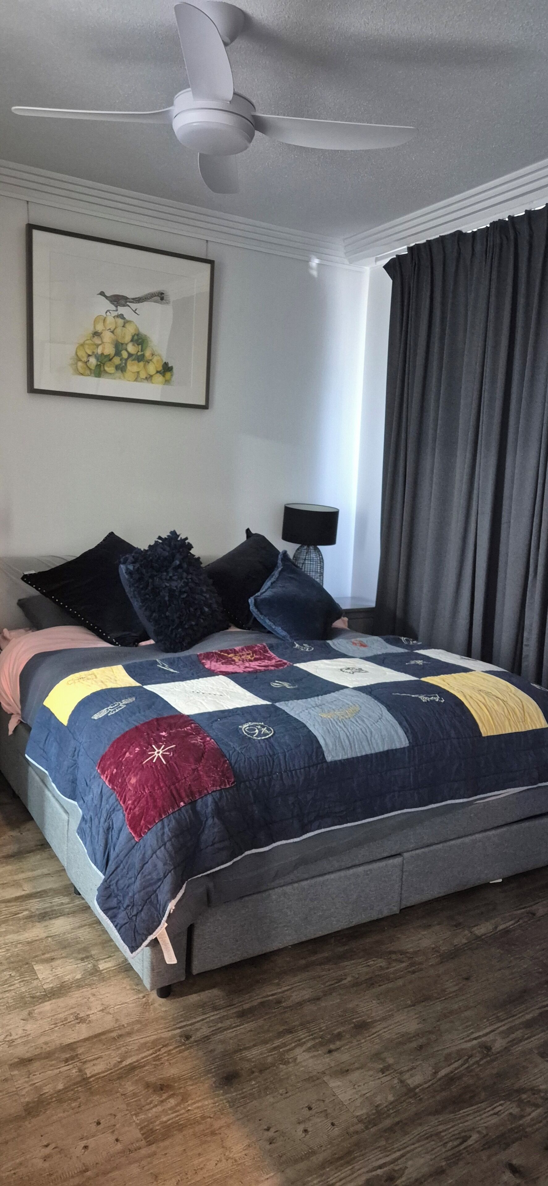 2 bedrooms, iron/ironing board, bed sheets