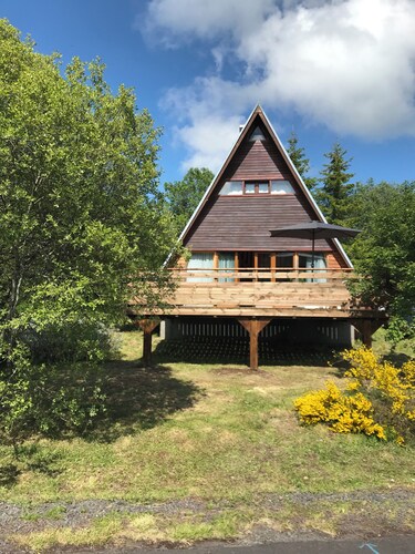 Chalet Rental for 6 People in Quiet Super Besse