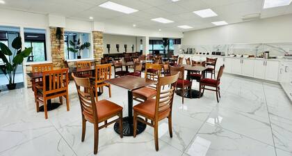 One Bedroom Apartment with free breakfast on Niagara Gorge