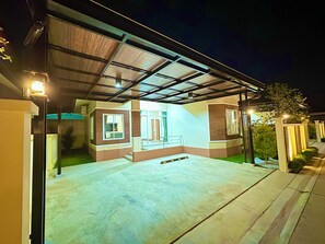 Exterior - Rakraekpobresortsattahip  (Sattahip Subdistrict, Sattahip District)