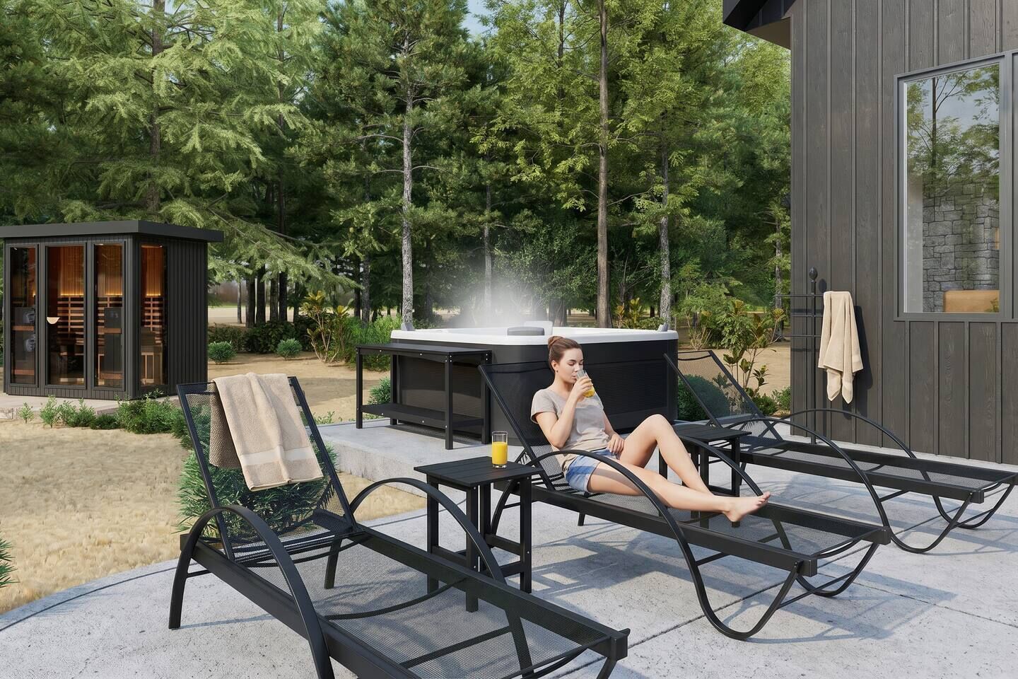 Outdoor spa tub