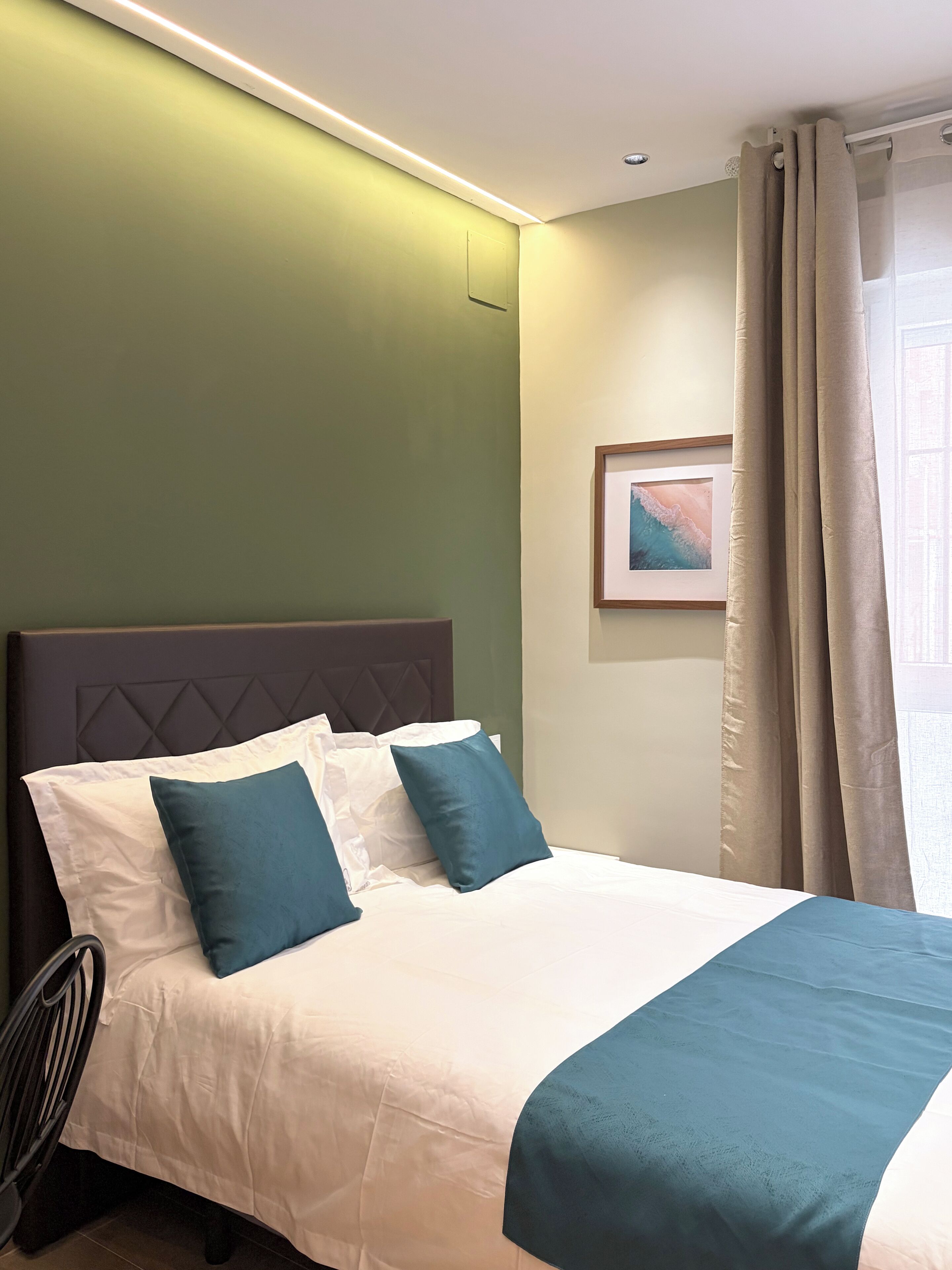 Habitación doble económica, 1 cama matrimonial | Ropa de cama de alta calidad y edredón 