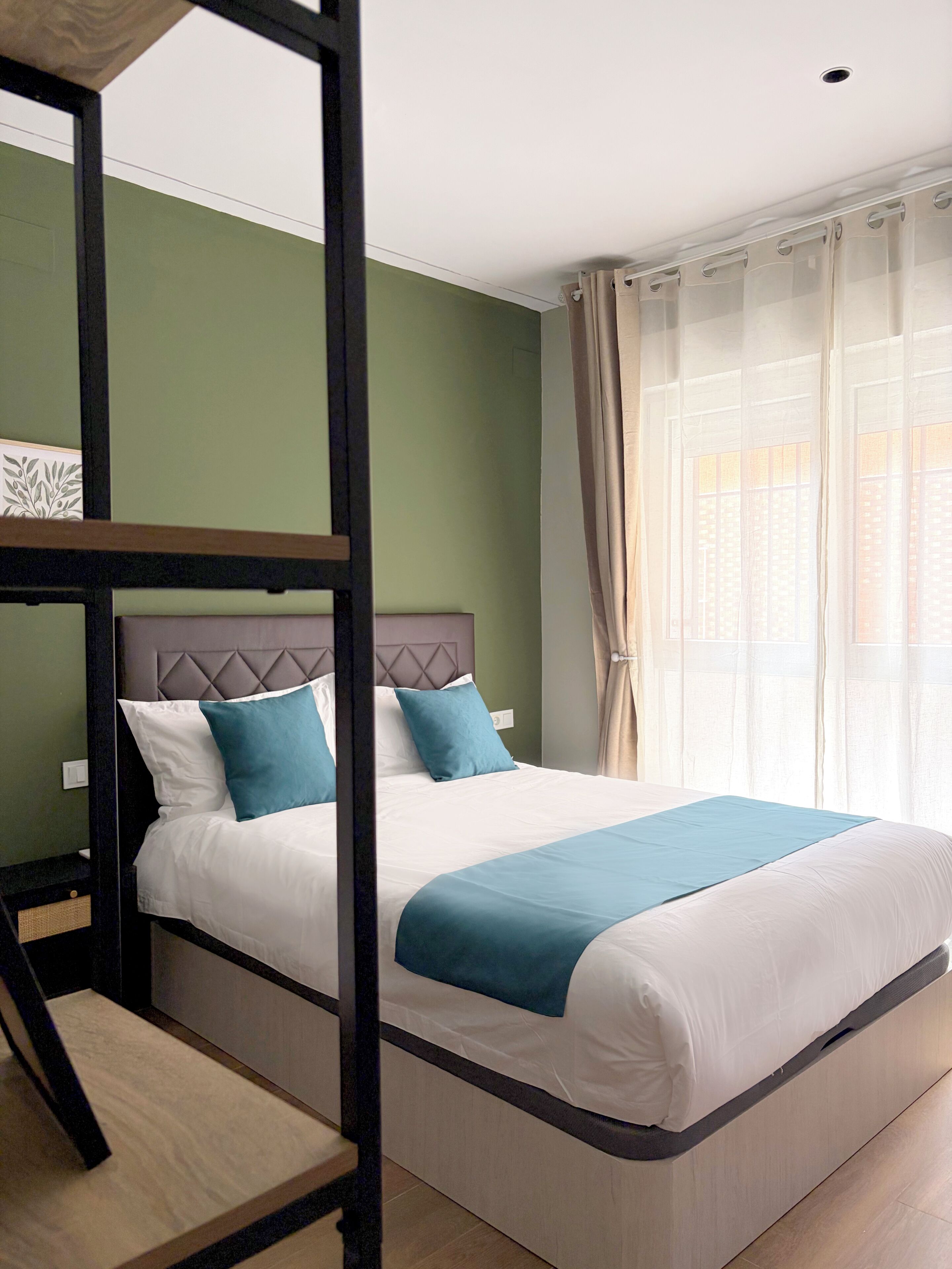 Habitación doble superior | Ropa de cama de alta calidad y edredón 