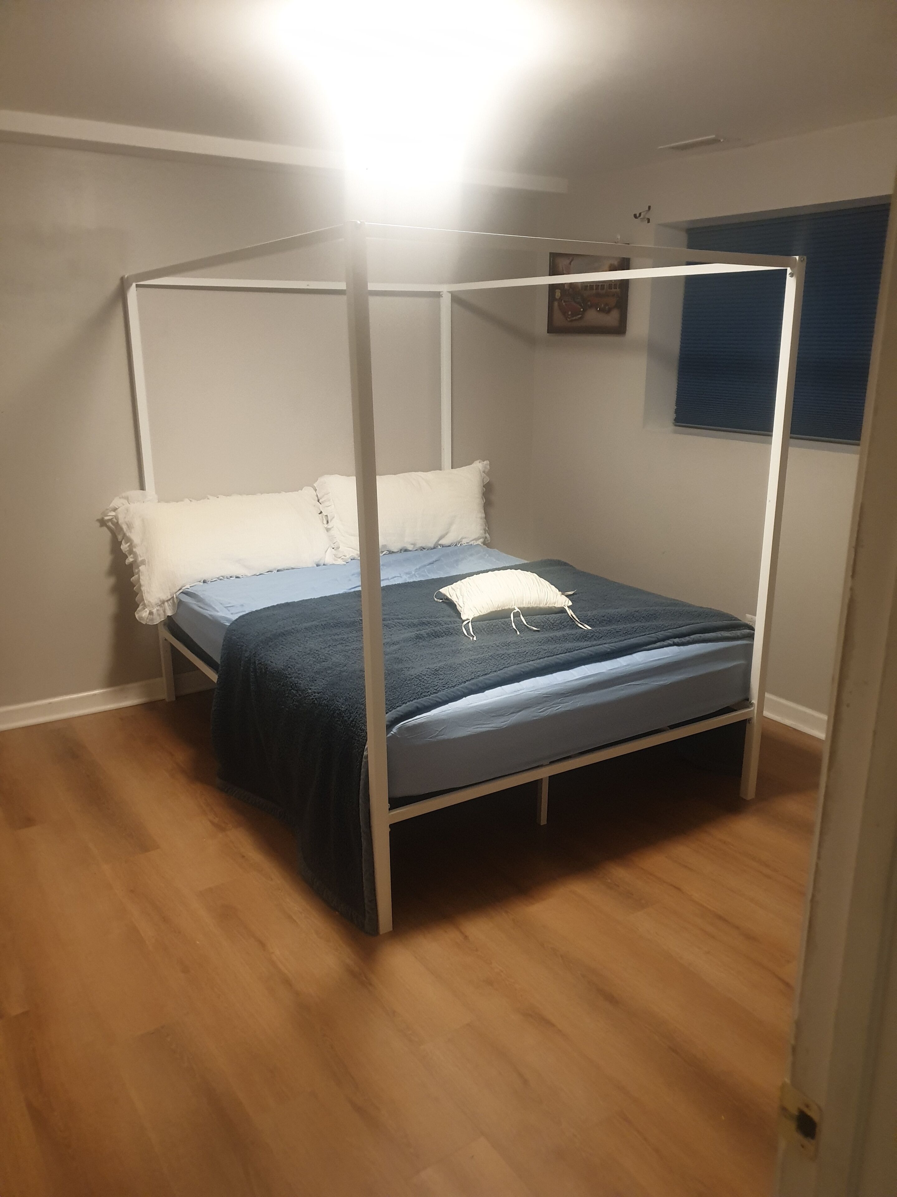 2 slaapkamers, een strijkplank/strijkijzer, wifi, beddengoed